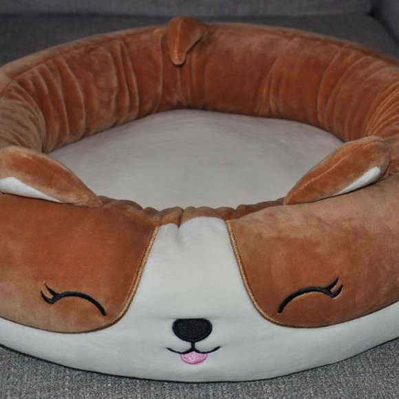 New With Tag 18" Squishmallow Regina Dog Corgi Pet Bed - Picture 1 of 3